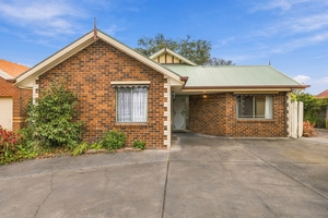 2 Sheumack Place, Sale, VIC 3850 photo 2 of 25