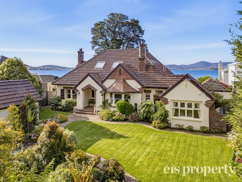 17 Beechworth Road, Sandy Bay, TAS 7005