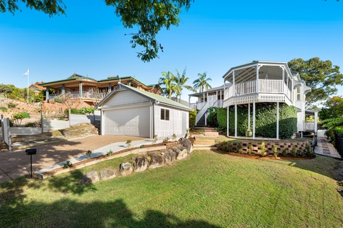 67 Dove Tree Crescent, Sinnamon Park, QLD 4073