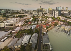 12 Norfolk Road, South Brisbane, QLD 4101 photo 3 of 14