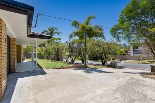 16 Jarmo Crescent, Southport, QLD 4215