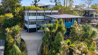 8 Koolewong Street, Stafford Heights, QLD 4053