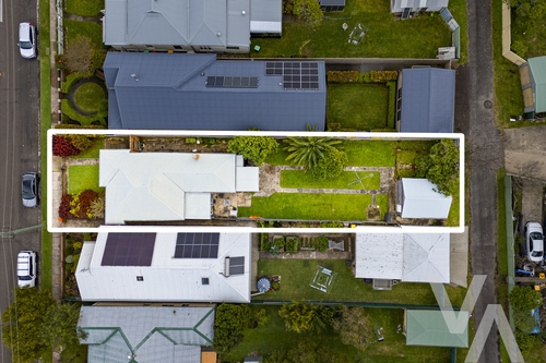 18 Maitland Street, Stockton, NSW 2295