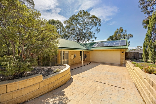 17 Pidgeon Court, Sunbury, VIC 3429