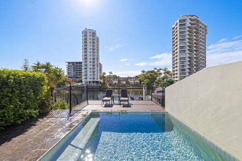 2/19 Paradise Island, Surfers Paradise, QLD 4217