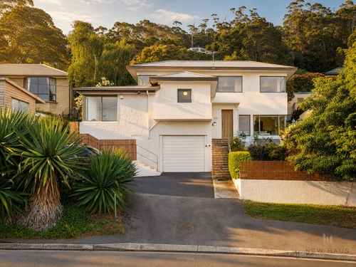 233 Channel Highway, Taroona, TAS 7053
