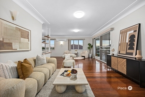 17 Joywood Street, Tarragindi, QLD 4121 photo 2 of 19
