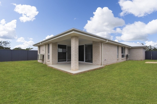 8 Pepperberry Parade, Thrumster, NSW 2444