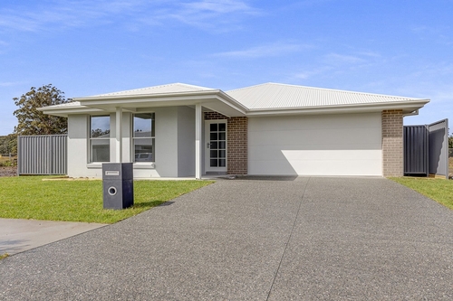 22 Wainscot Avenue, Thrumster, NSW 2444