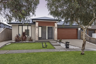 4 Perease Road, Wollert, VIC 3750 photo 1 of 12