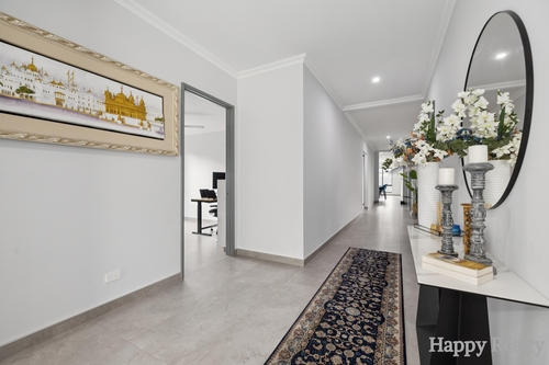 18 Nicholson Court, Canning Vale, WA 6155