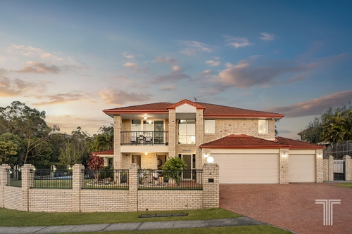 4 Kauri Street, Carindale, QLD 4152