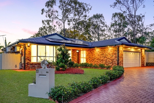 16 Victoria Close, Forest Lake, QLD 4078