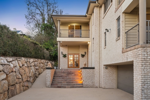 12 Whyenbah Street, Hamilton, QLD 4007