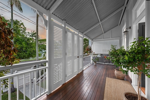 19 Barton Road, Hawthorne, QLD 4171