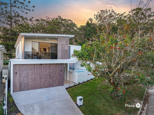 26 Topaz Street, Holland Park, QLD 4121