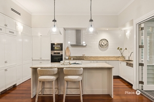 20 Munro Street, Indooroopilly, QLD 4068 photo 3 of 25