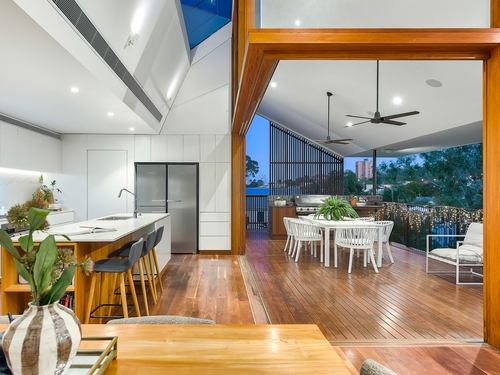 15 Crescent Road, Kelvin Grove, QLD 4059