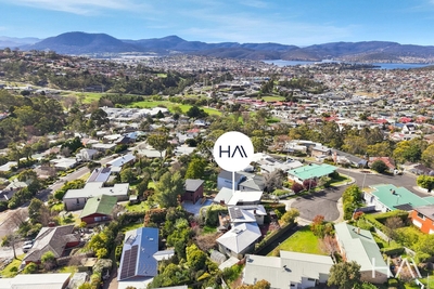 1&2/29 Athleen Avenue, Lenah Valley, TAS 7008