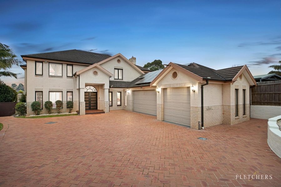 2 Defelice Place, Mooroolbark, VIC 3138 for Sale