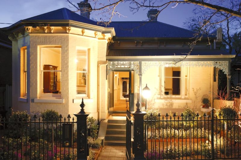 5 Woodside Crescent, Toorak, VIC 3142 Property Details