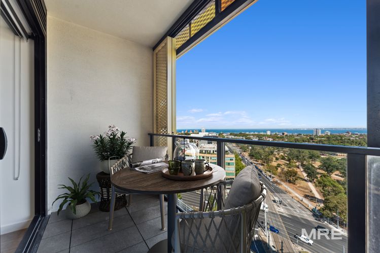 1304/2-6 St Kilda Road
