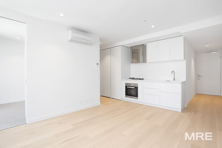 1205/135 A'Beckett Street