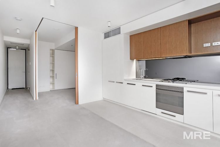 202/3 Clara Street
