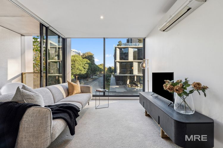 109/2 Golding Street