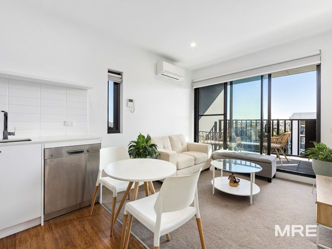 602/8 Olive York Way
