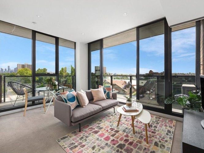 305/9 Griffiths Street