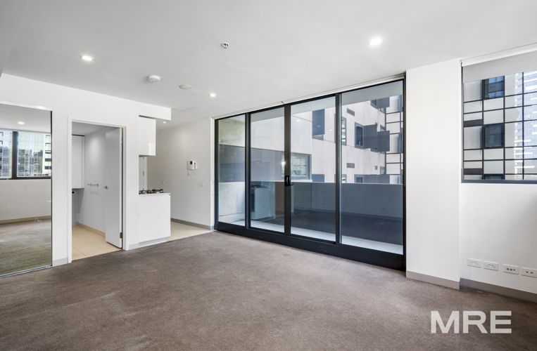 1218/6 Leicester Street