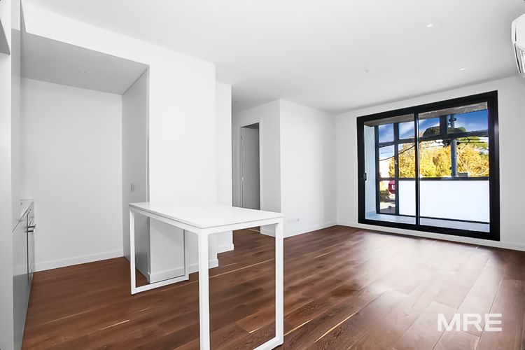 101/6 Mater Street