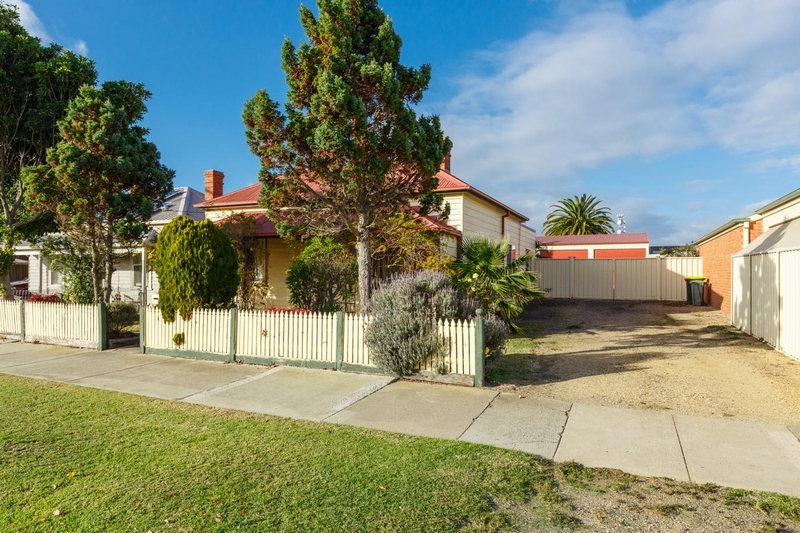 58 Stawell Street, Sale, VIC 3850 Property Details