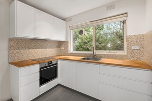 6/16 Byron Street, Elwood Vic 3184