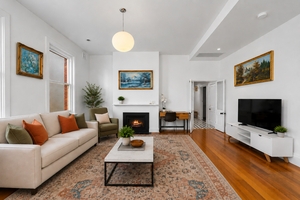 207 Macquarie Street, Hobart, TAS 7000 photo 3 of 24