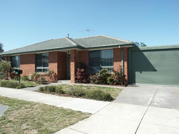 7 Mark Drive, Hillside, VIC 3037 Property Details