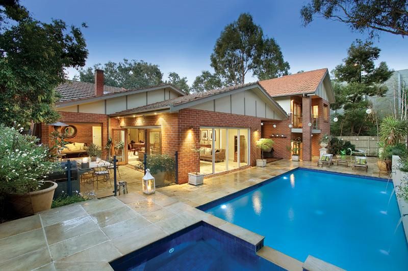 8 Great Valley Road, Glen Iris, VIC 3146