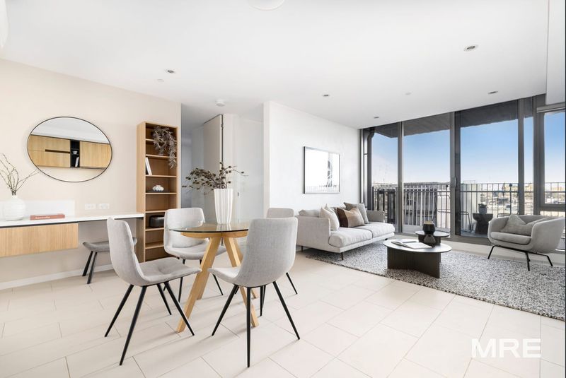 706/227 Toorak Road