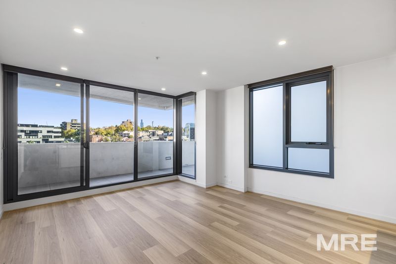 601/3 Yarra Street