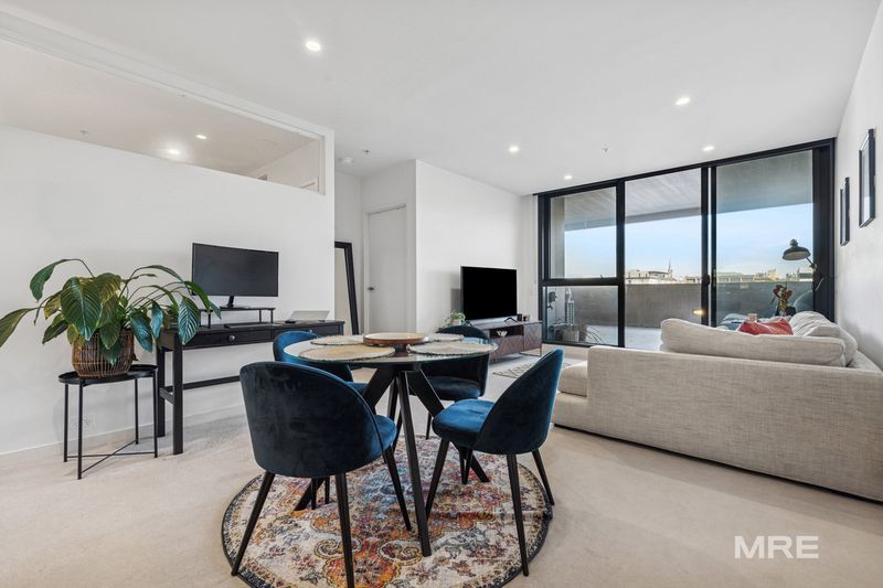606/3 Yarra Street