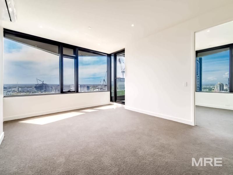 2406/151 Franklin Street
