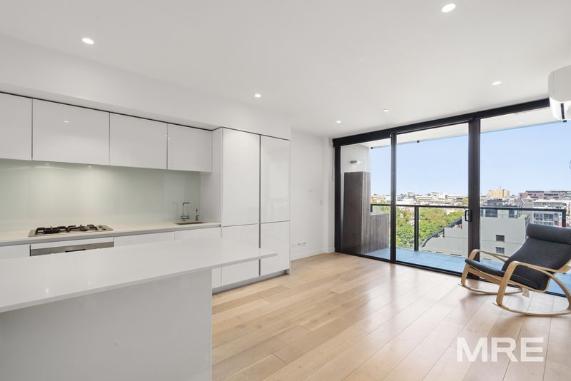 711/31 Grattan Street