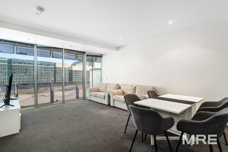 1204/620 Collins Street