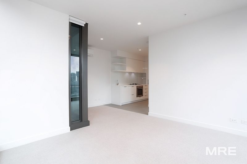 2001/285 La Trobe Street