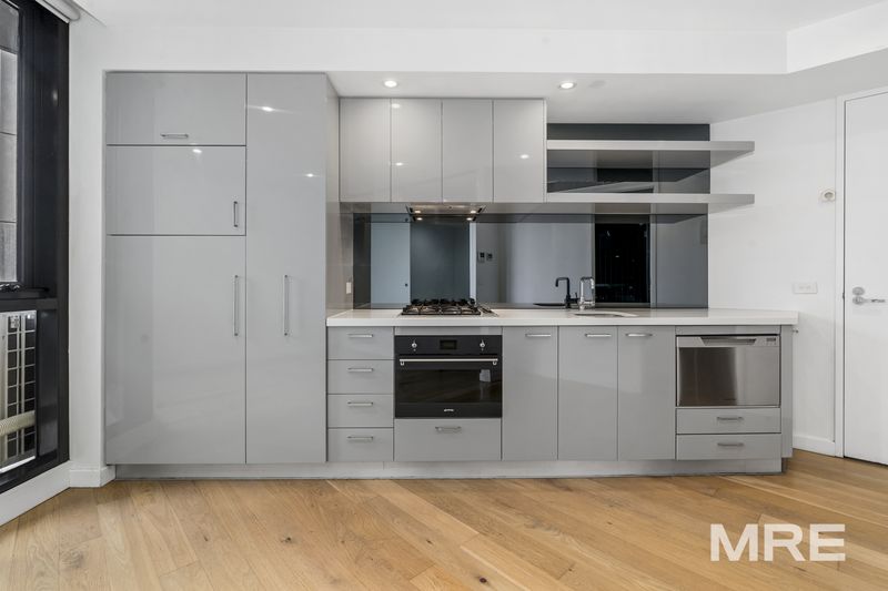 816/338 Kings Way