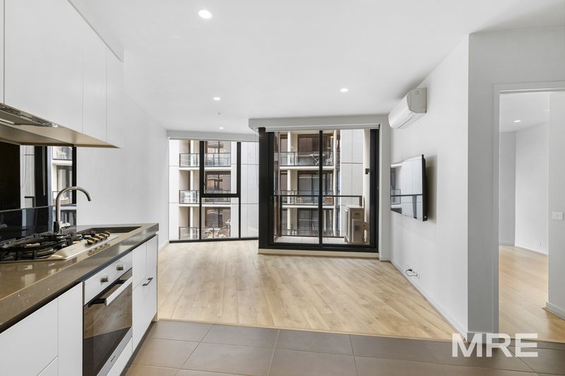 1401/8 Daly Street