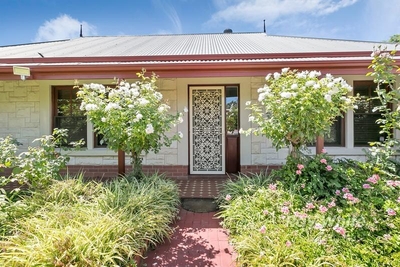 8A Darebin Street, Mile End, SA 5031 photo 1 of 22