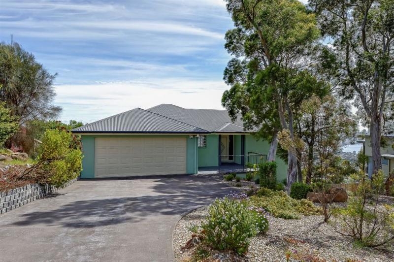 92 Woodcutters Road, Tolmans Hill, TAS 7007 Property Details