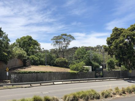 https://view.com.au/viewstatic/images/listing/land-in-greensborough-vic-3088/440-w/14187309-7-3F97C83.JPG